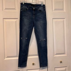 🍊 Tinseltown Denim Couture Blue Denim Distressed Jeans - size 7